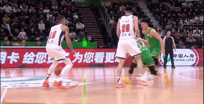 乐鱼体育app下载-破案！能赢辽宁44分，杜锋却早早鸣金收兵原因找到，粤媒说出实情